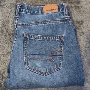American Eagle Mom Jeans